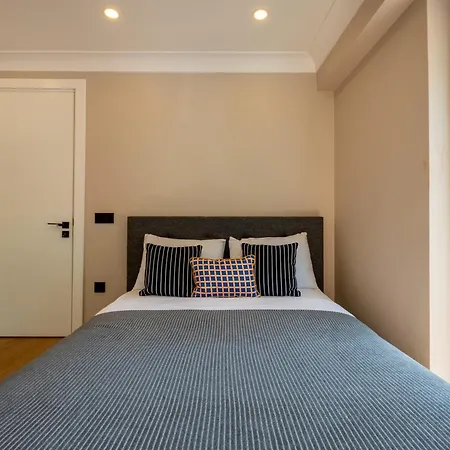 Luxury 1br Bosphorus View With Free Parking And Elevator